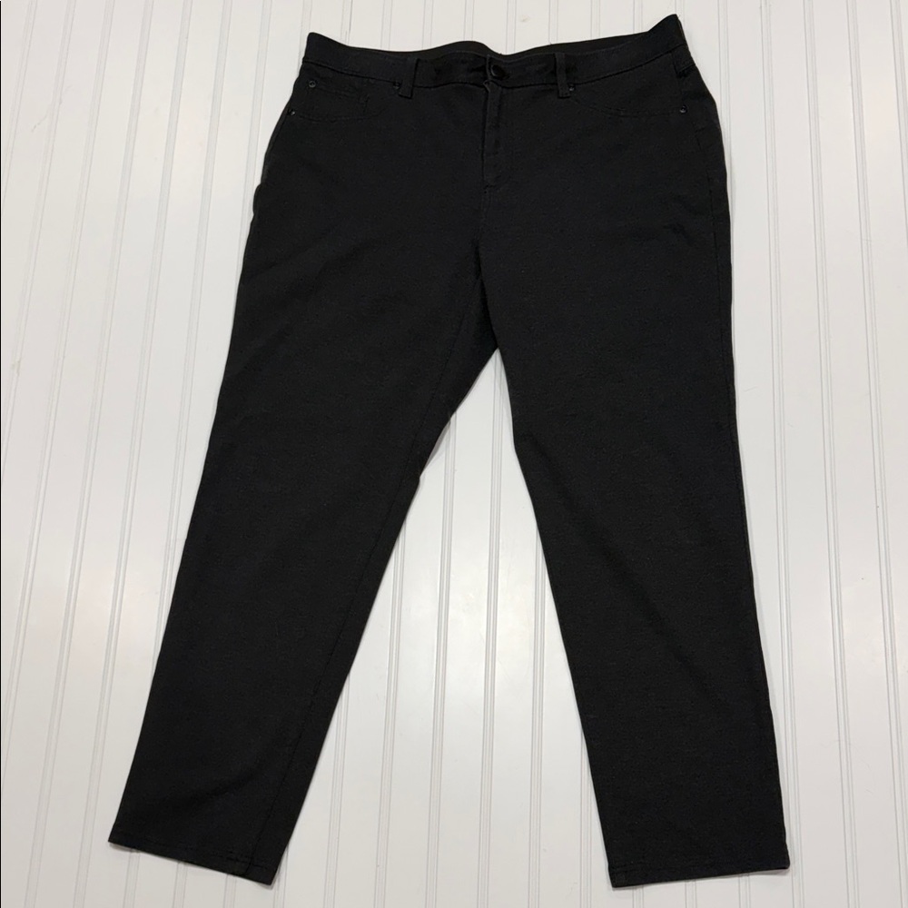 CHICOS WOMENS GRAY DRESS PANTS SIZE 3 SHORT